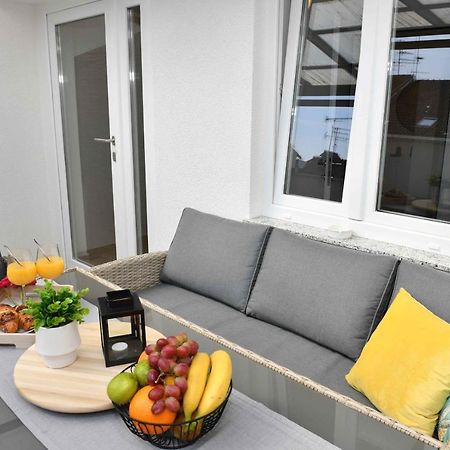 Apartman Leona Lovran Eksteriør bilde