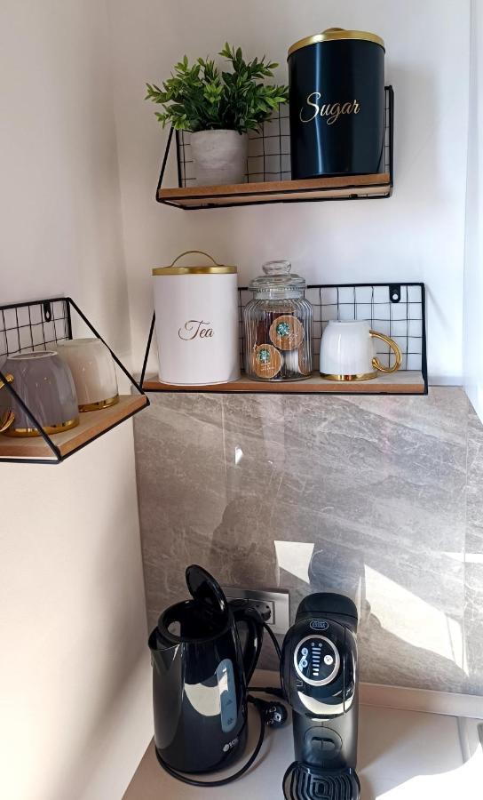 Apartman Leona Lovran Eksteriør bilde